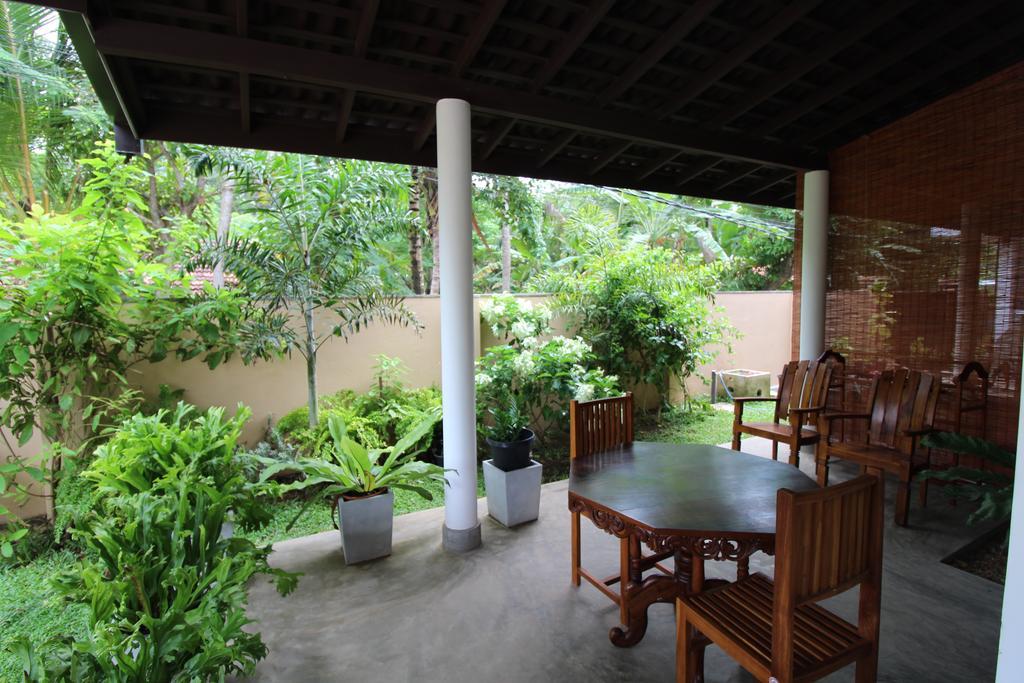 Santori Unawatuna Luaran gambar
